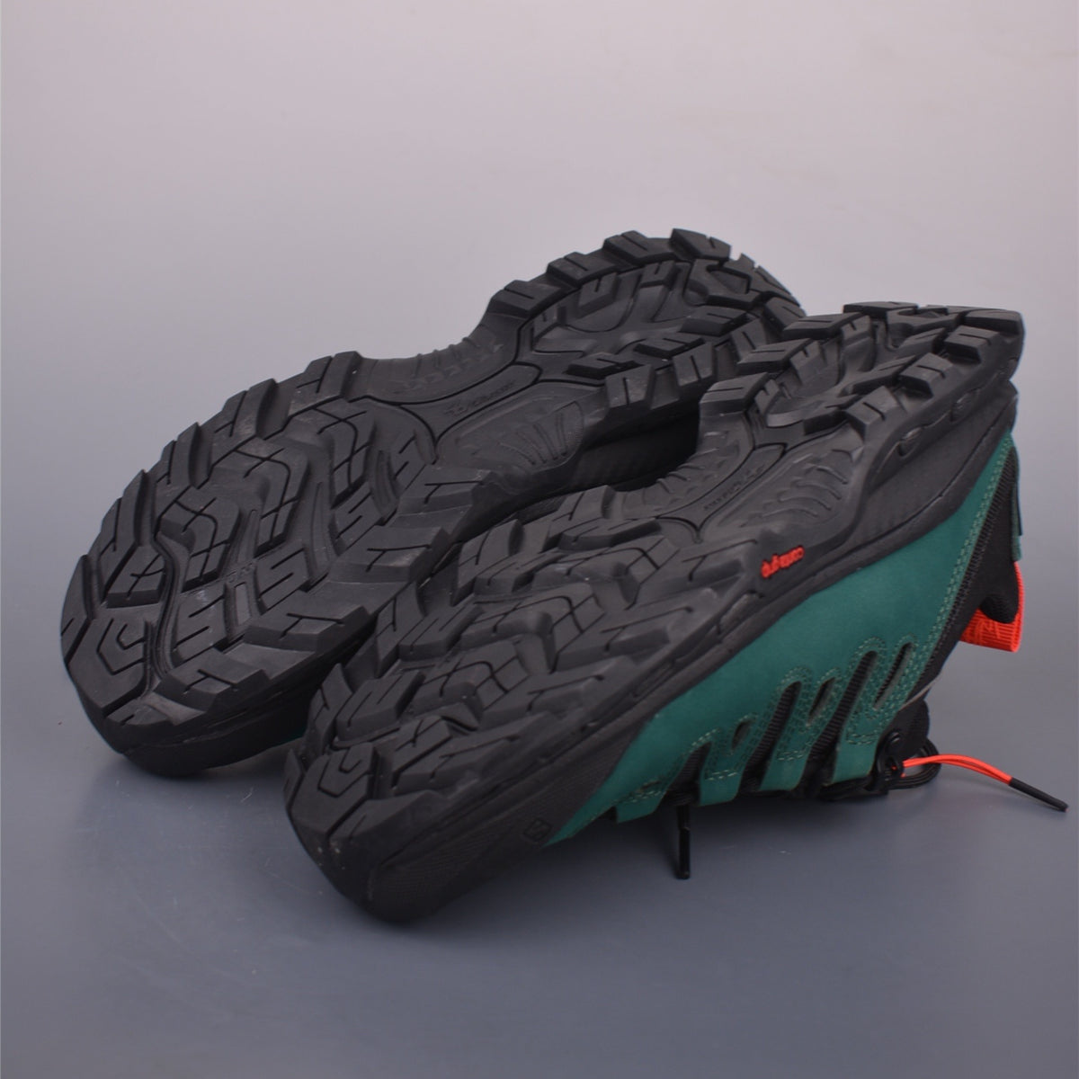 GR10K x SALOMON QUEST LOW 2 GR10K Black Ponderosa Pine L47771500