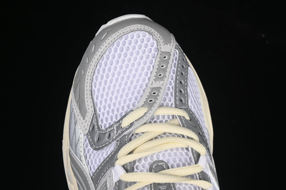 Asics Gel-Nimbus 10.1 Retro Breathable Cushioned Running Shoes