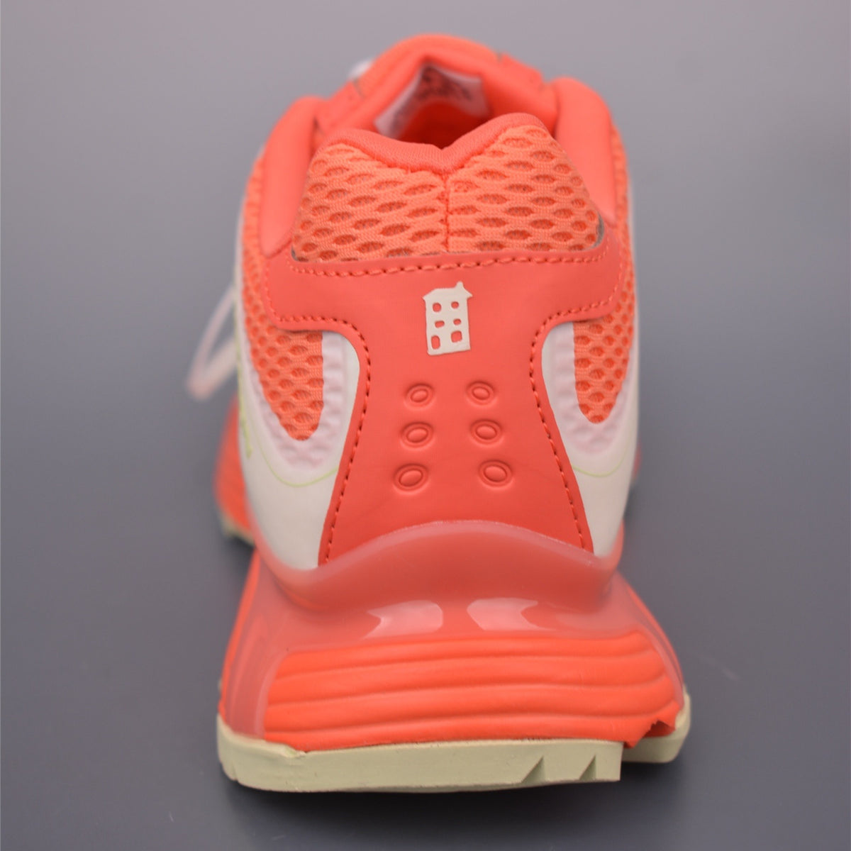 Ama Lou x Salomon XT-Whisper Void Vanilla Fusion Coral L49128800