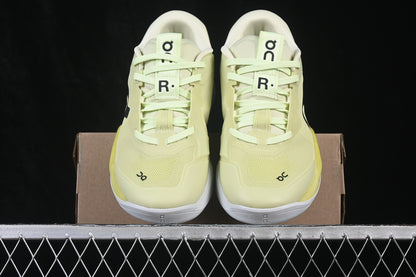 On The Roger Pro 3 Anti Slip Running Shoes