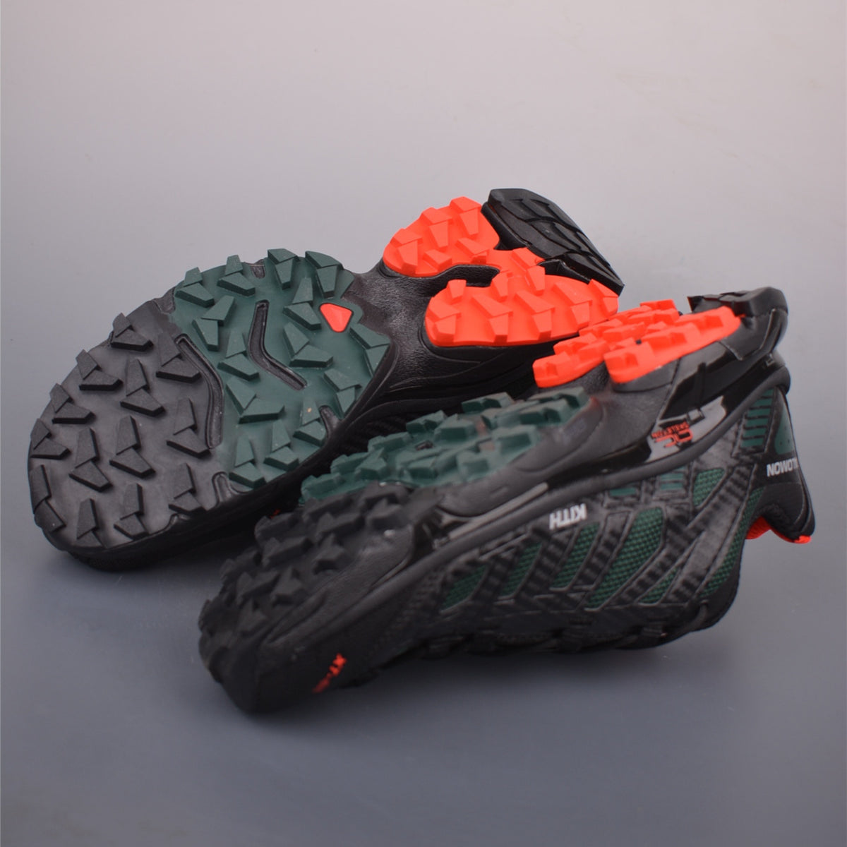 Kith x Salomon XT-4K Black Red L47772300