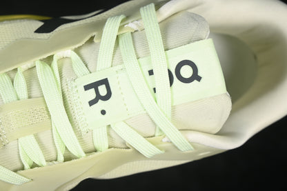 On The Roger Pro 3 Anti Slip Running Shoes