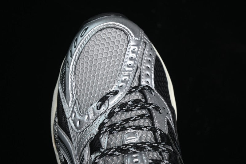 Asics Gel-Nimbus 10.1 Retro Breathable Cushioned Running Shoes
