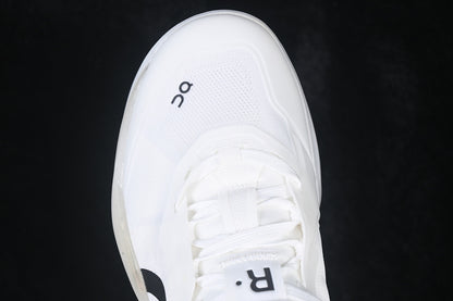On The Roger Pro 3 Anti Slip Running Shoes