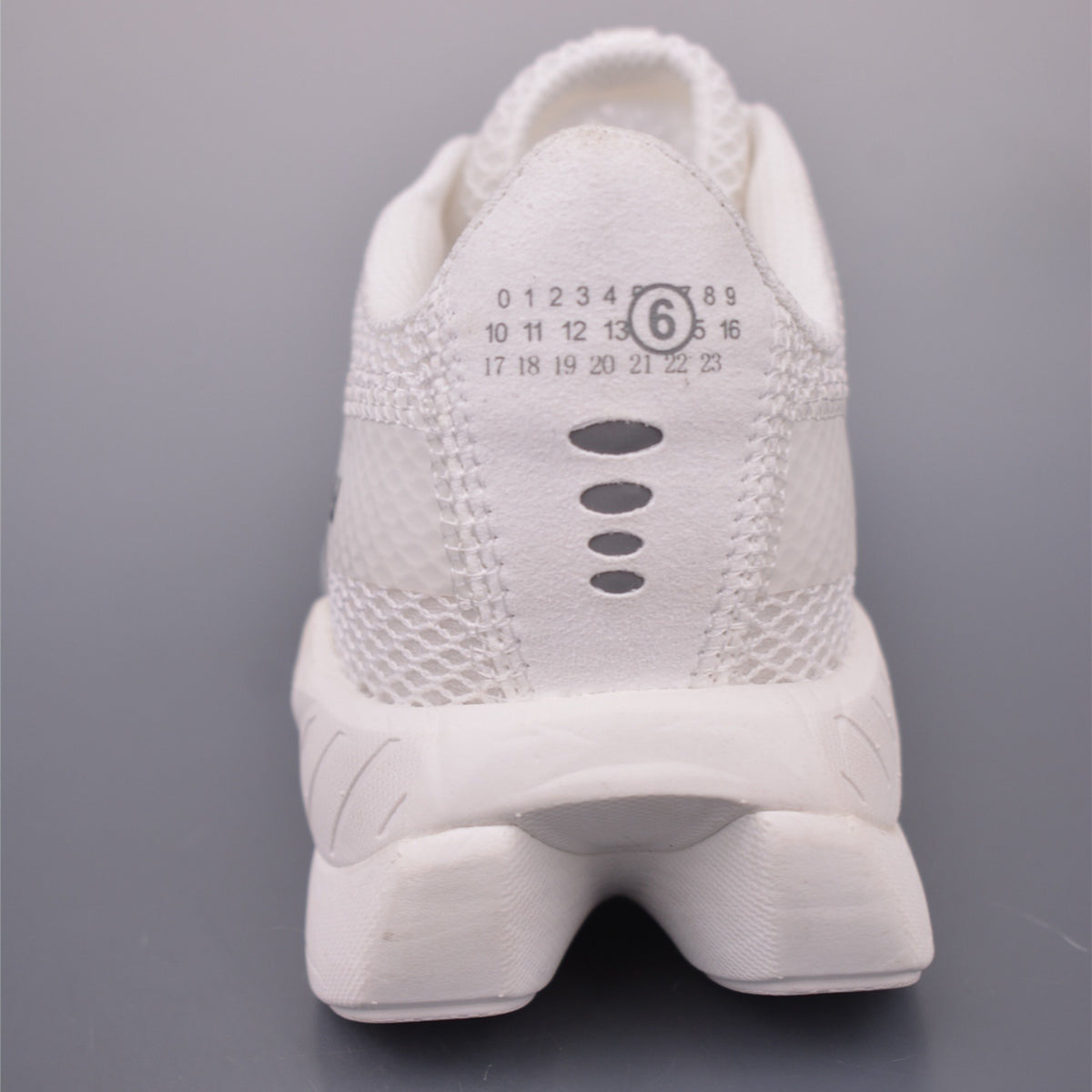 MM6 Maison Margiela x Salomon WMNS Spectur 2.0 White L47811500