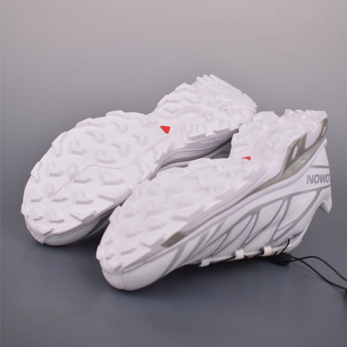 Salomon XT-6 Sneakers White Silver L47581100