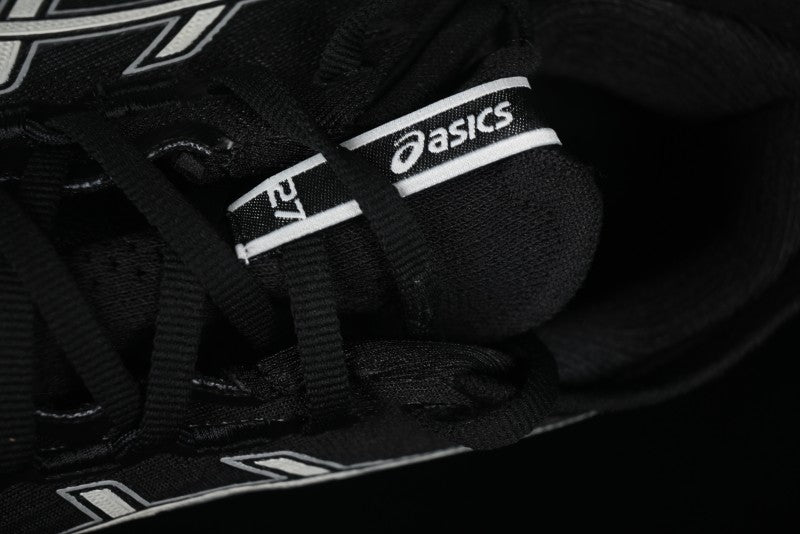 Asics Gel-Nimbus 27 Cushioned Durable Running Shoes