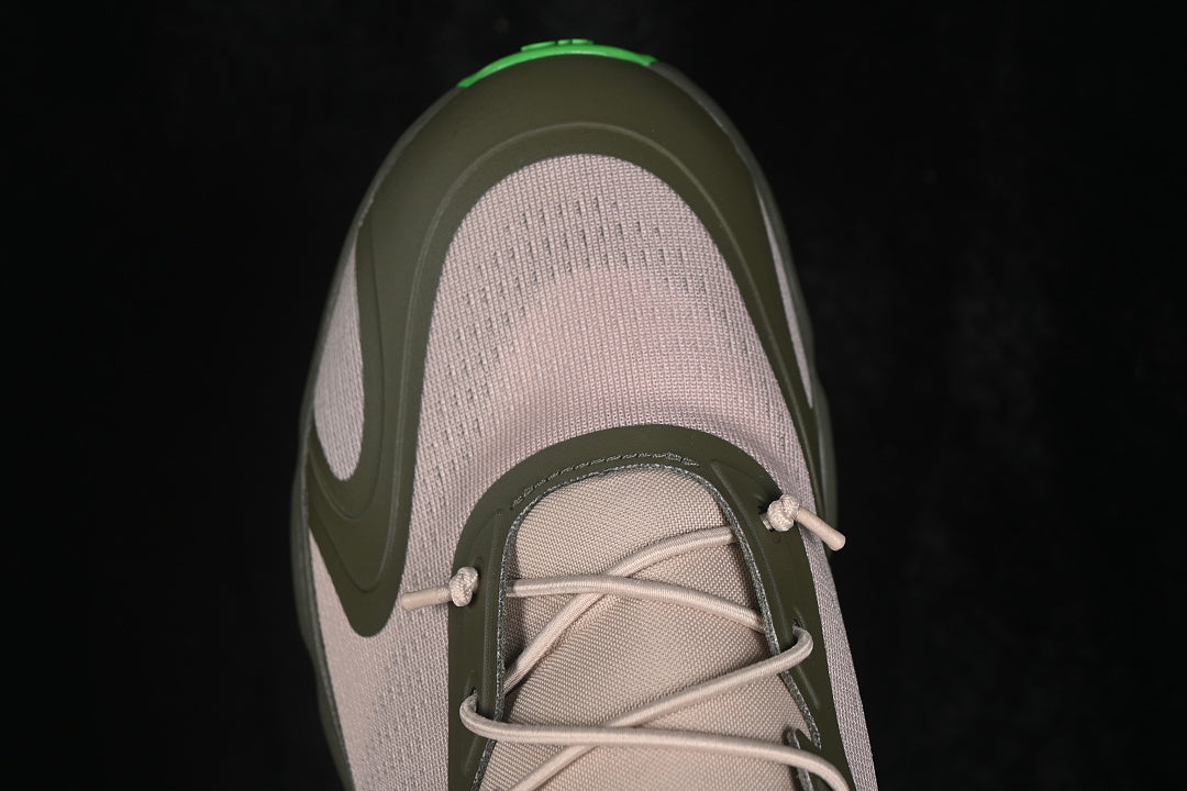 On Cloudsolo Breathable Shoes