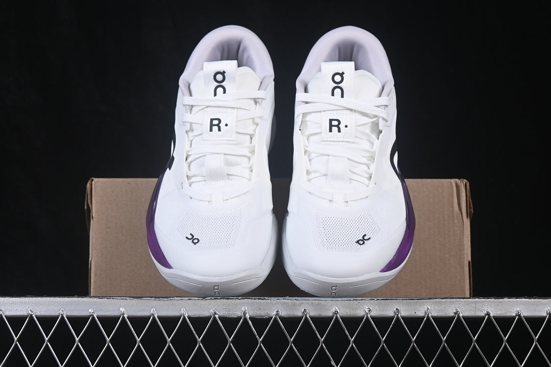 On The Roger Pro 3 Anti Slip Running Shoes