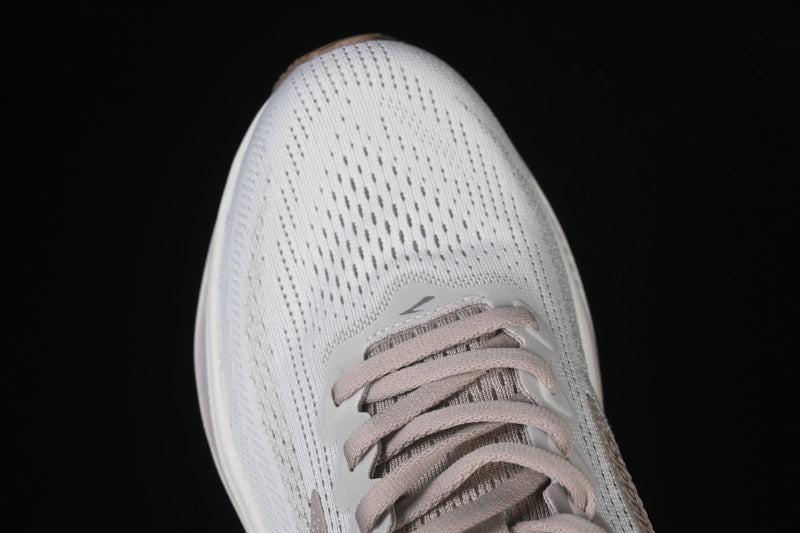 Brooks Ghost 17 Shock Absorbing Racing Marathon Shoes