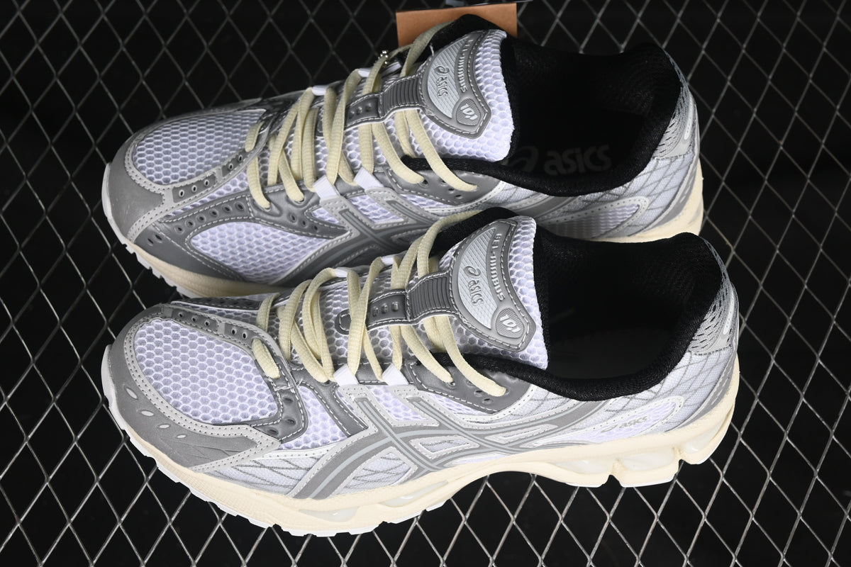 Asics Gel-Nimbus 10.1 Retro Breathable Cushioned Running Shoes