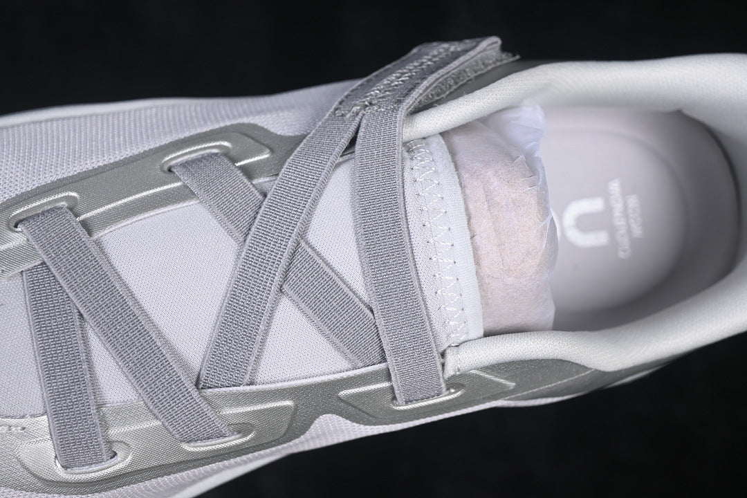 On Cloudnova Moon Low-Top Casual Lifestyle Shoes