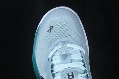 On The Roger Pro 3 Anti Slip Running Shoes